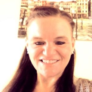 Meet your Posher, Denise